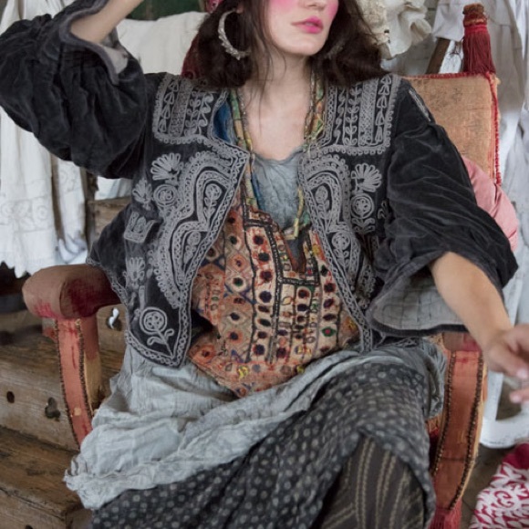 Magnolia Pearl Jackets & Blazers - Magnolia pearl 2017 velvet embroidered cropped jacket SOLD